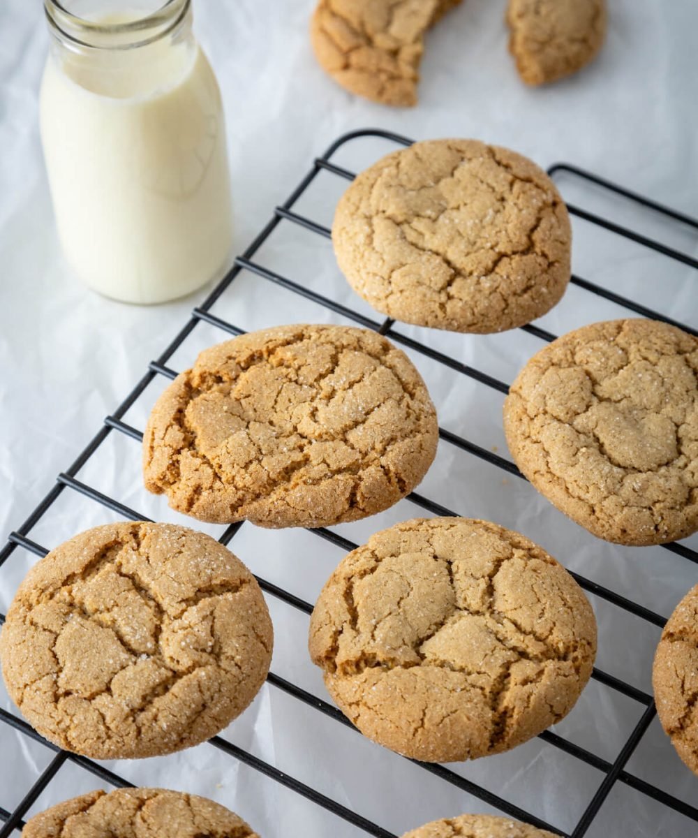 wooden spoons -254-October 21, 2025